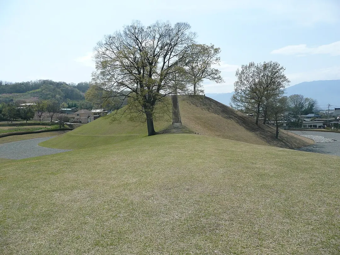 甲斐銚子塚古墳