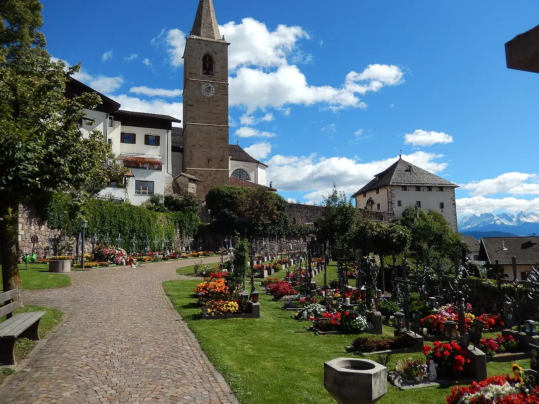 Rathaus Jenesien