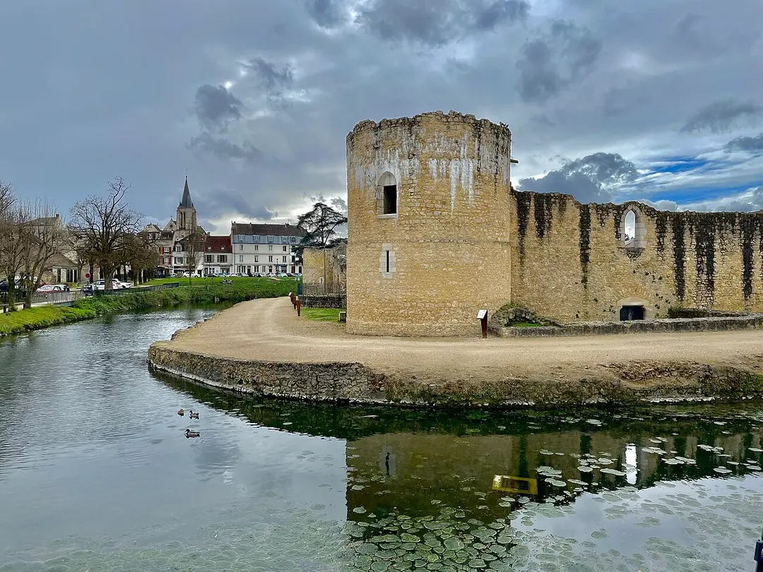 Burg Brie-Comte-Robert