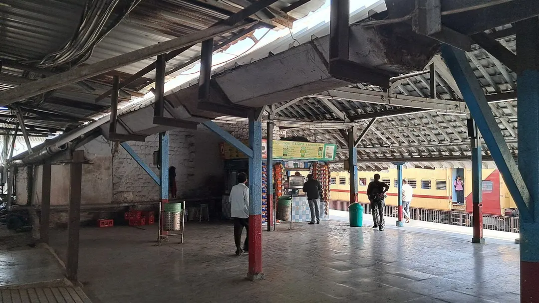 Boisar railway station
