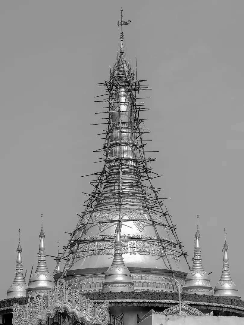 Buddha Dhatu Jadi