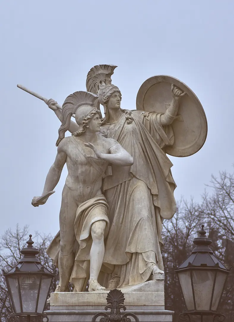 Der junge Held wird von Athena beschützt