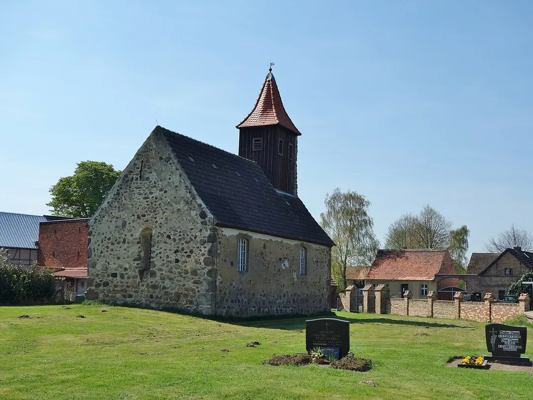 Dorfkirche Pflügkuff