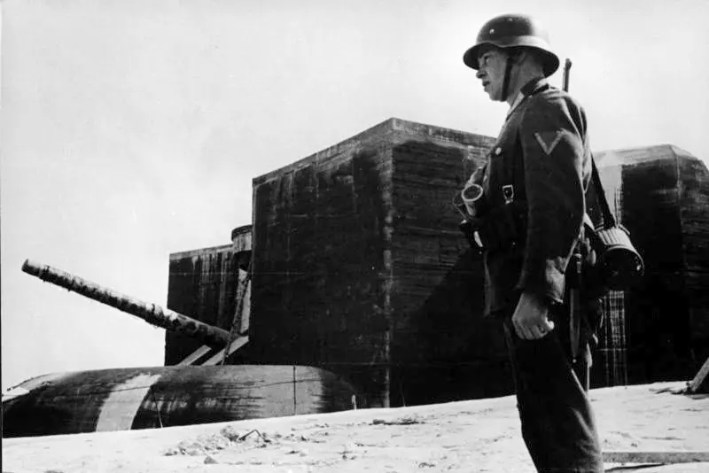 Adolf Gun