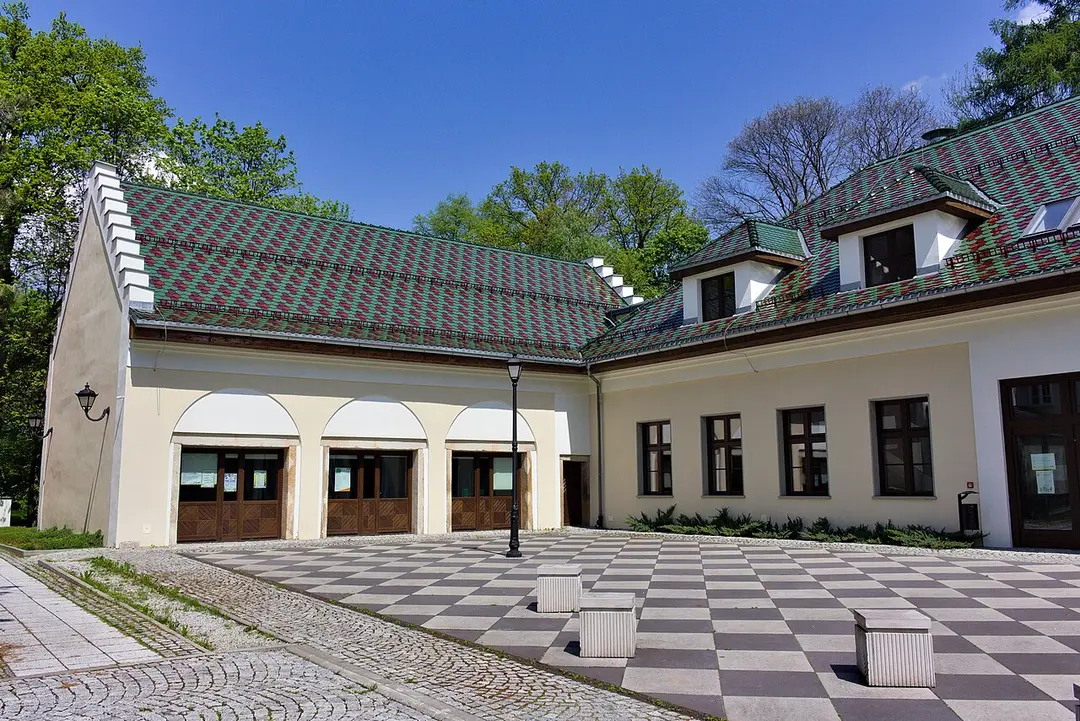 Dwór w Łodygowicach