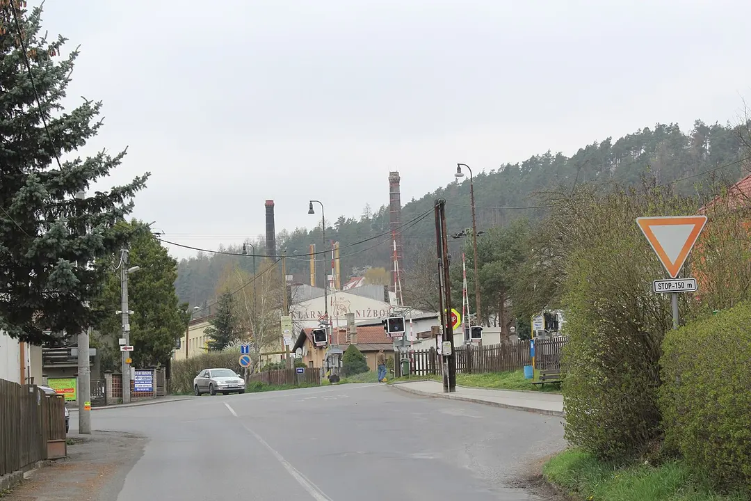 Nižbor glassworks