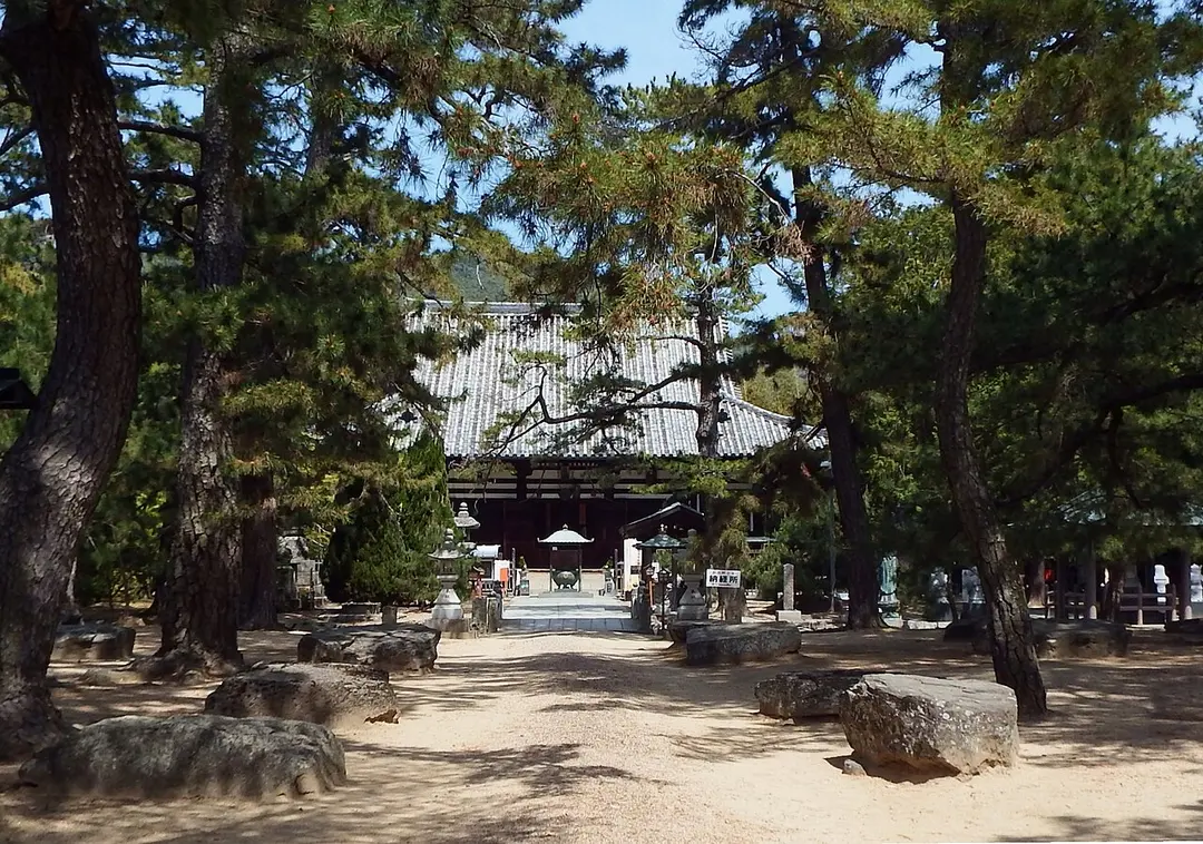 80 Sanuki Kokubun-ji