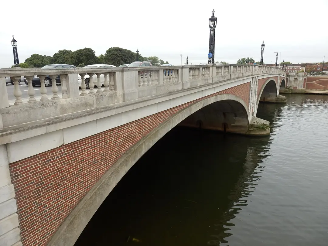 Hampton Court Bridge