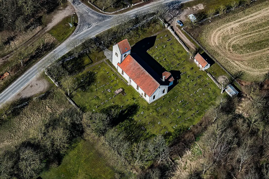 Långlöt Church