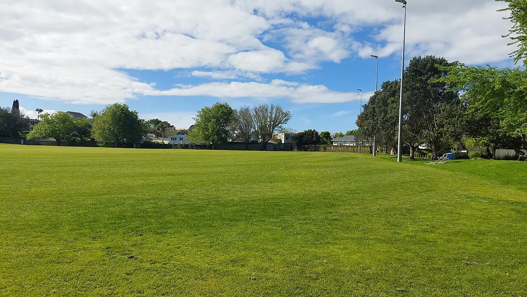 Vauxhall Reserve