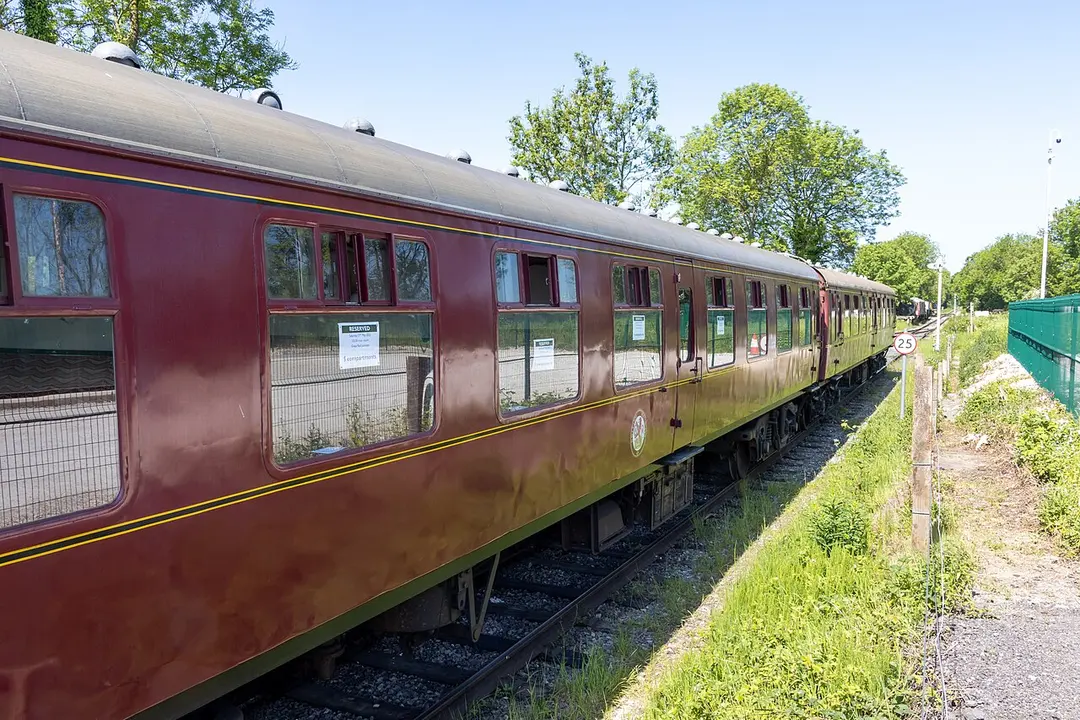Shottle railway station