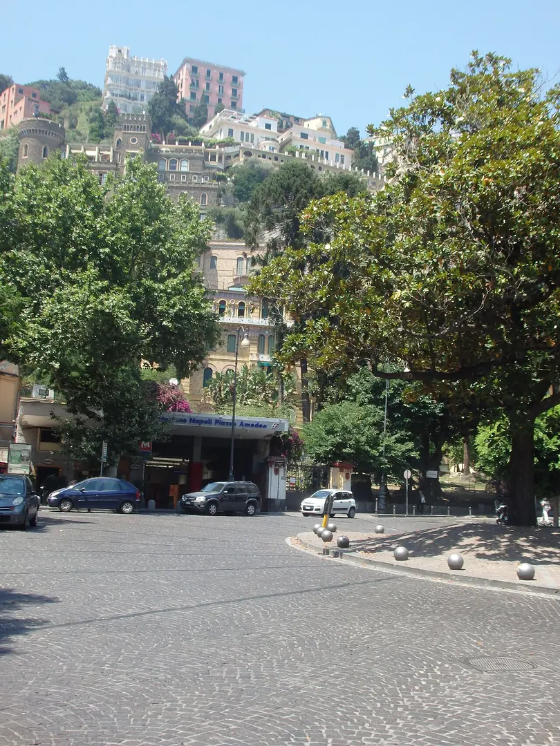 Napoli Piazza Amedeo