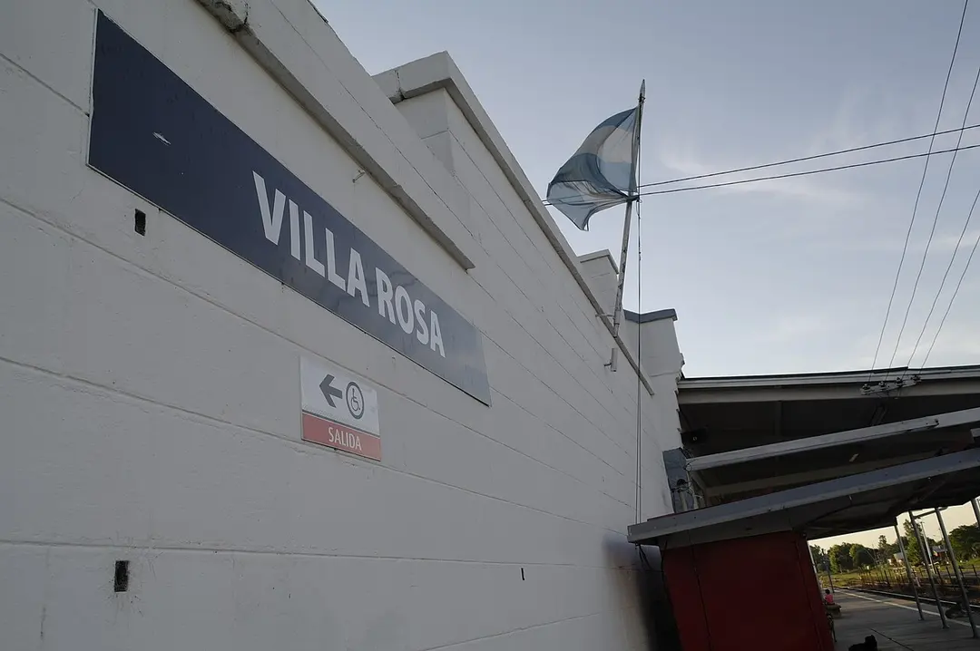 Villa Rosa train station