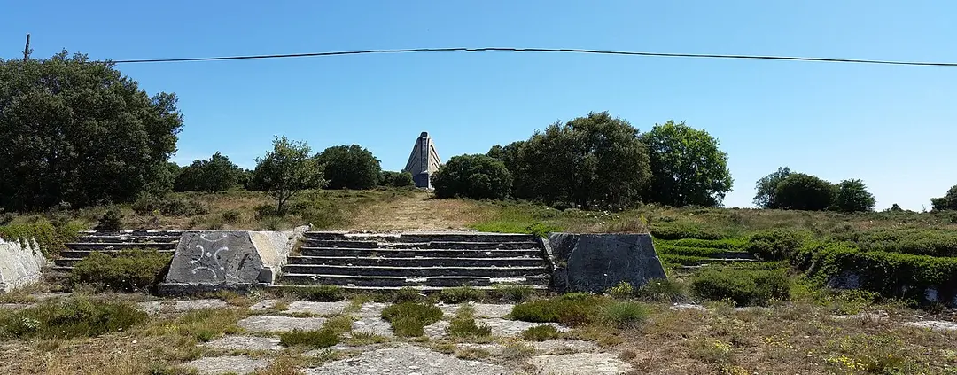 monument to Sagardía Column