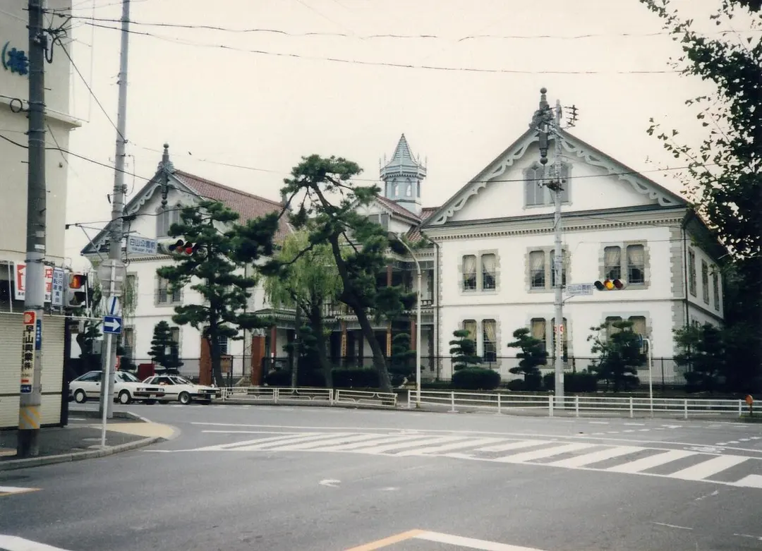 新潟県政記念館
