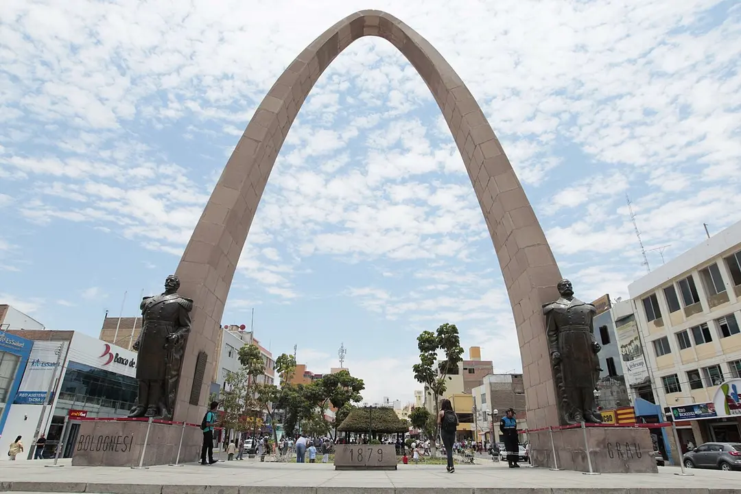 Parabolic Arch of Tacna