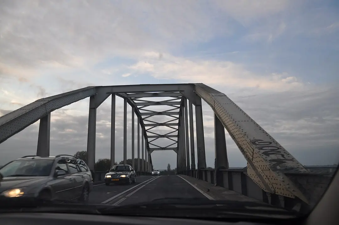 Alexander Ver Huellbrug