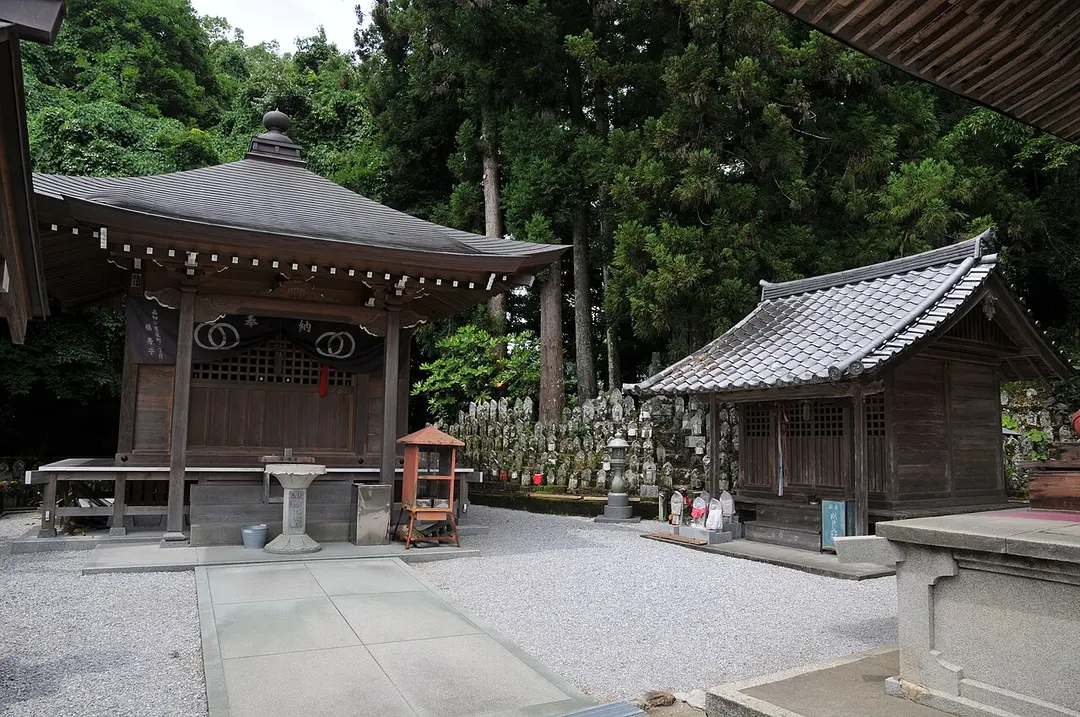 35 Kiyotaki-ji