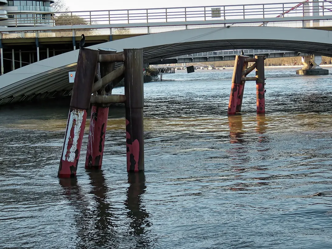 Grosvenor Bridge