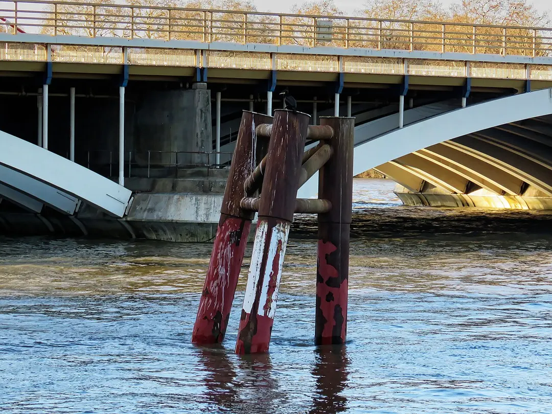 Grosvenor Bridge