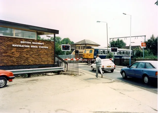 Navigation Road