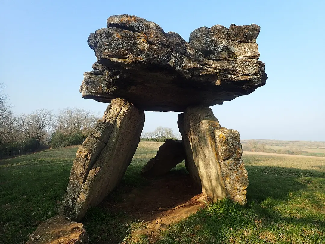Dolmen de Tièrgues