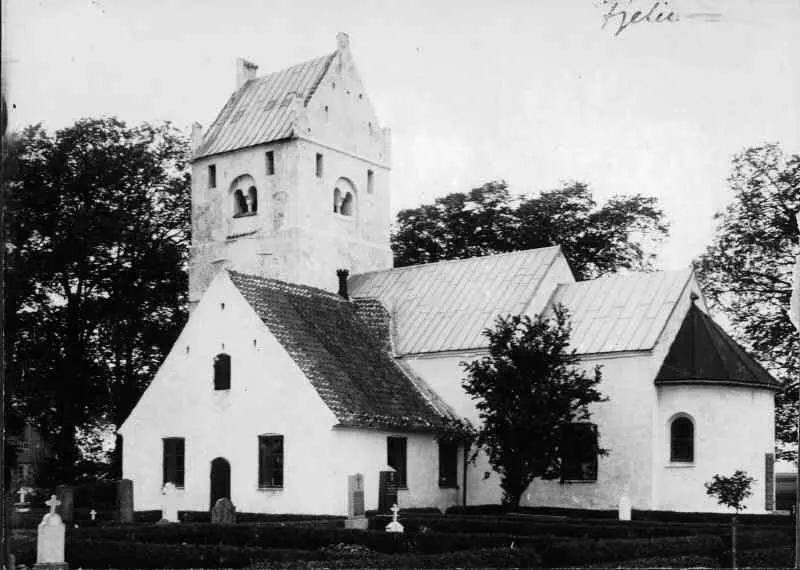 Fjelie Church