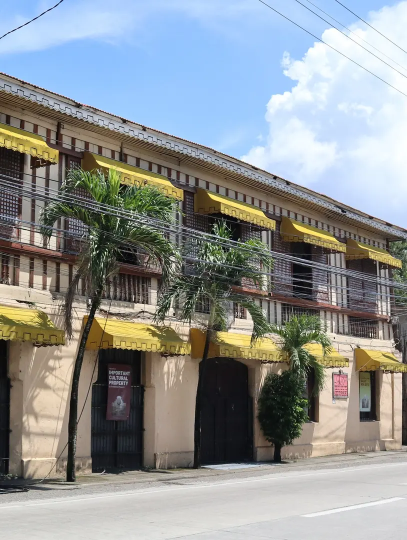 Camiña Balay Nga Bato