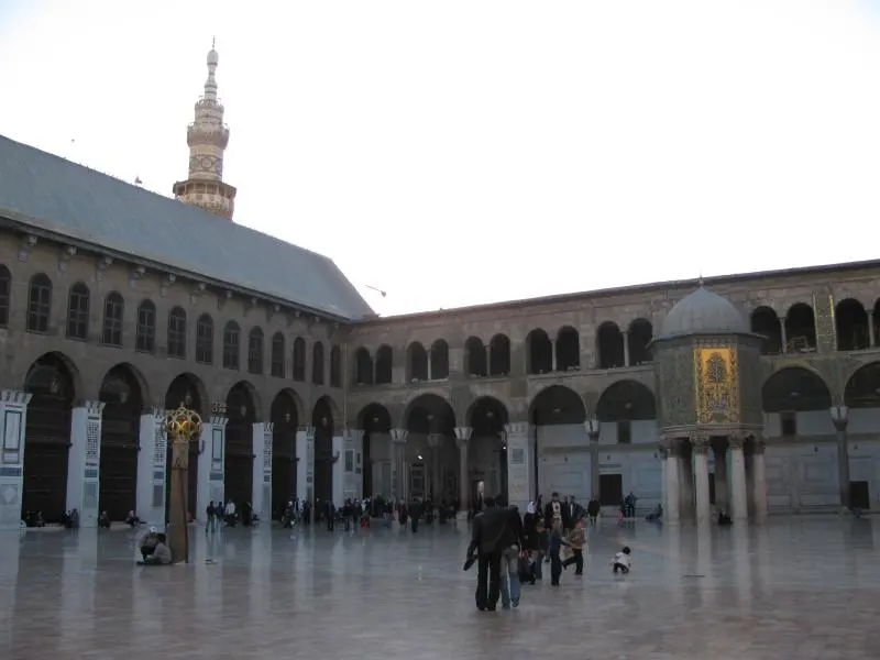 Qubbat al-Khazna (Brautminarett)