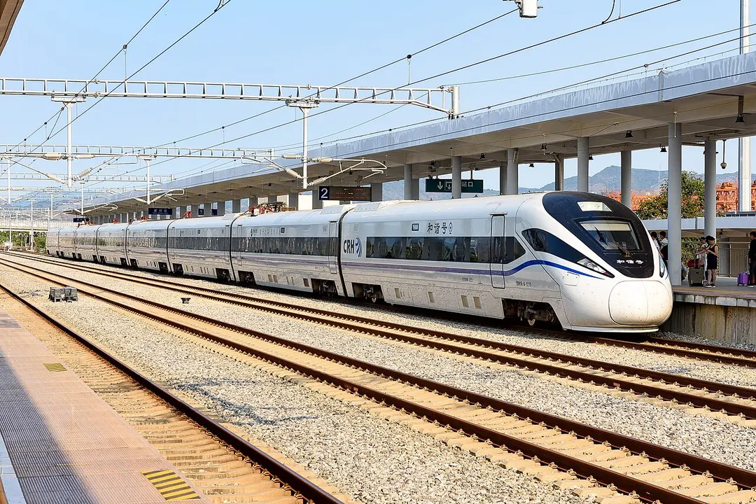 Yazhou railway station