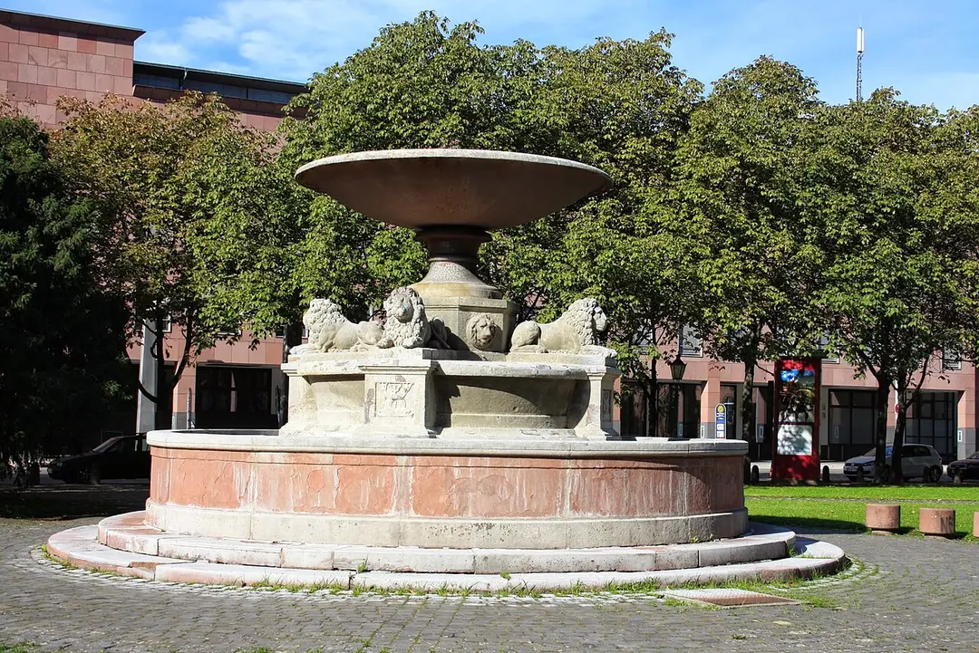 Löwenbrunnen