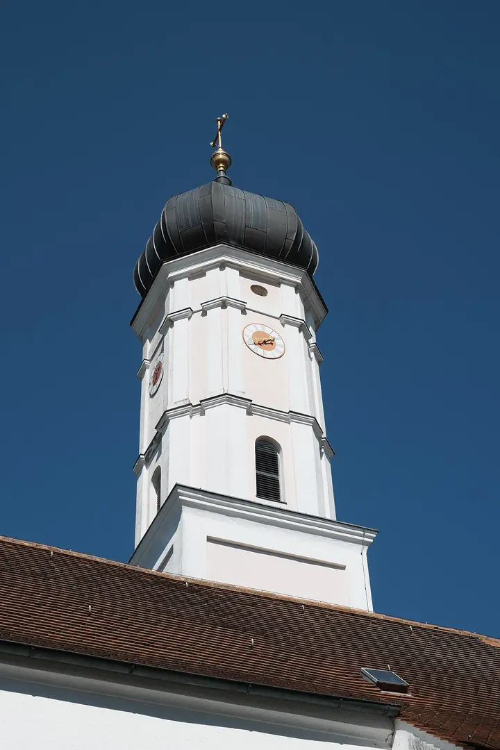 Holy Cross Church, Holzhausen
