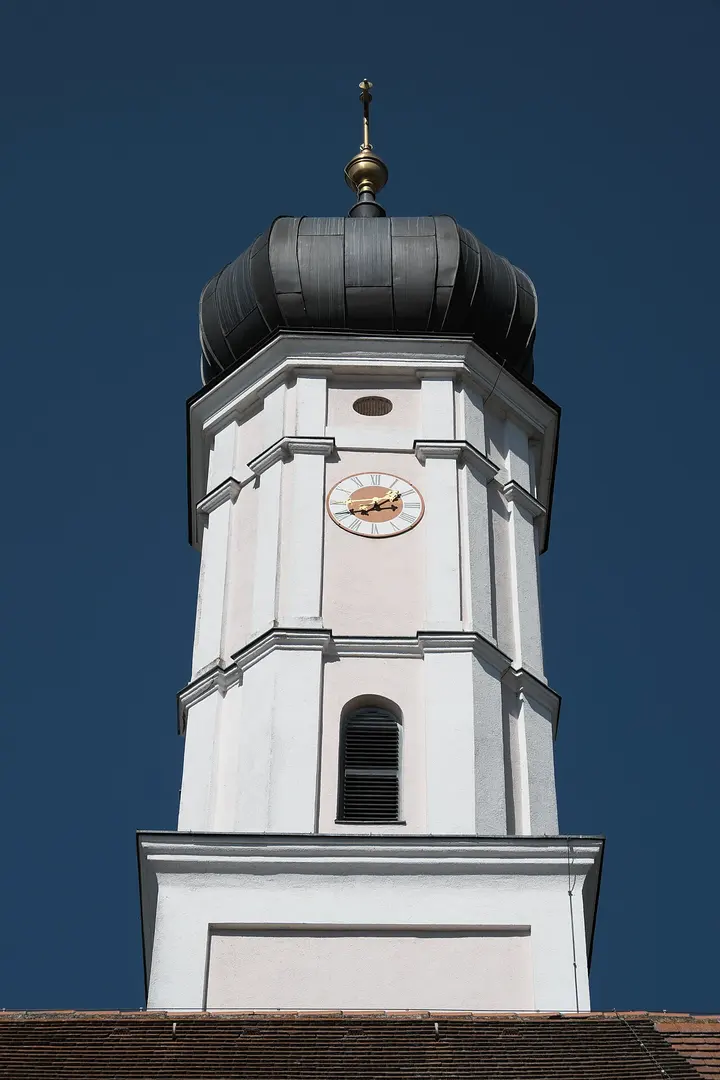 Holy Cross Church, Holzhausen