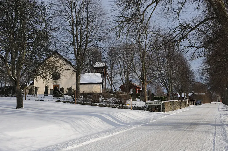 Råby-Rönö kyrka