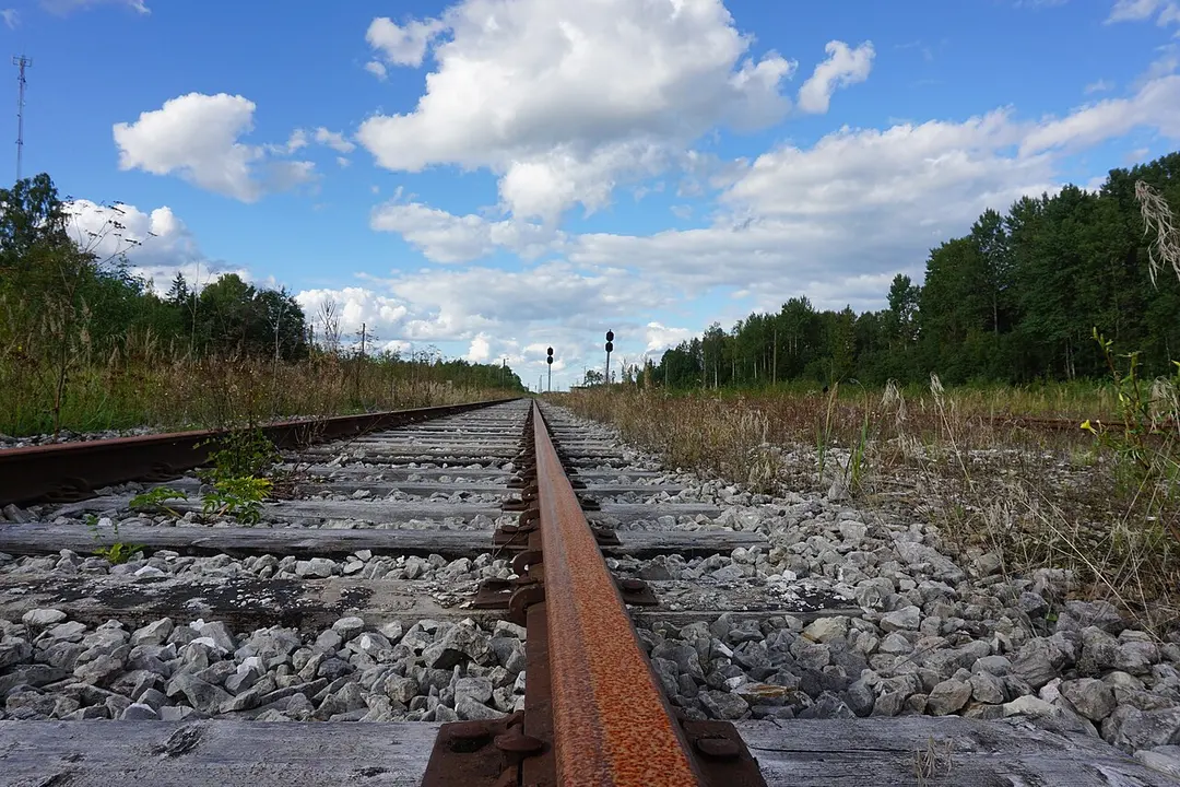Tootsi railway station
