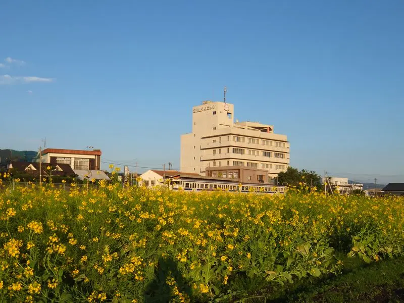 Nigatsuden Station