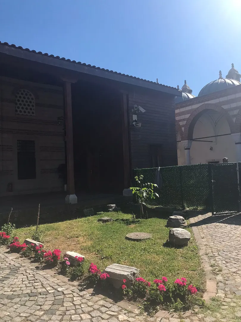 Ese Kapı Camii