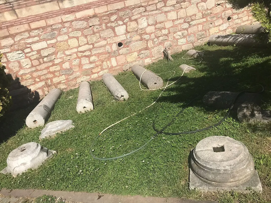 Ese Kapı Camii