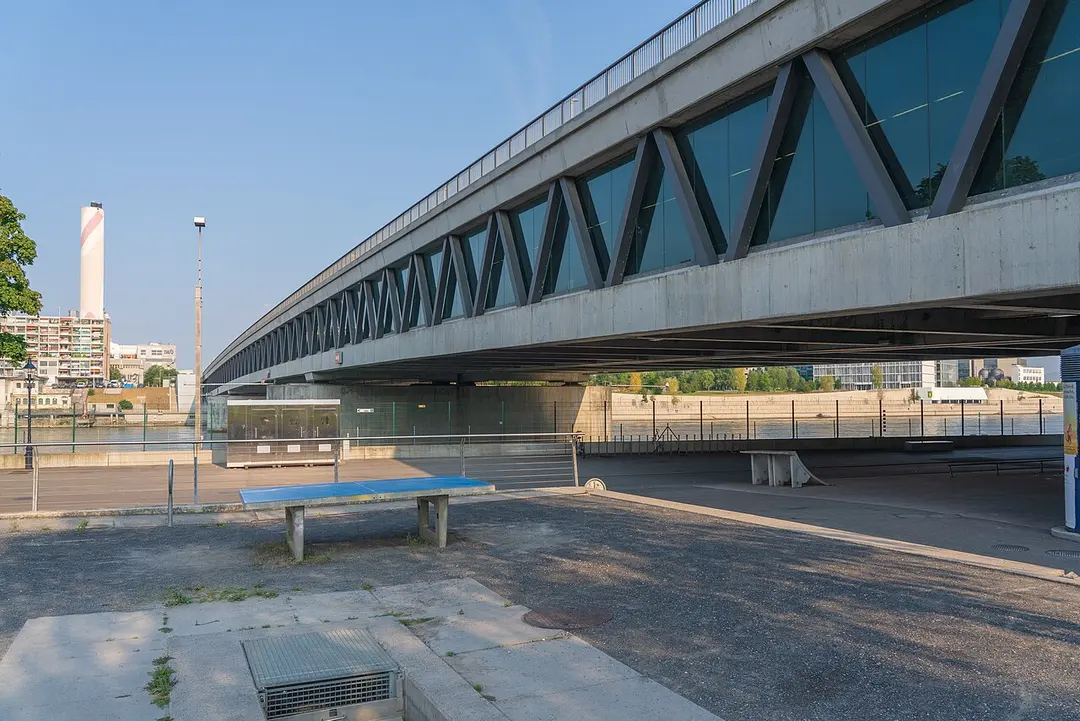 Dreirosenbrücke