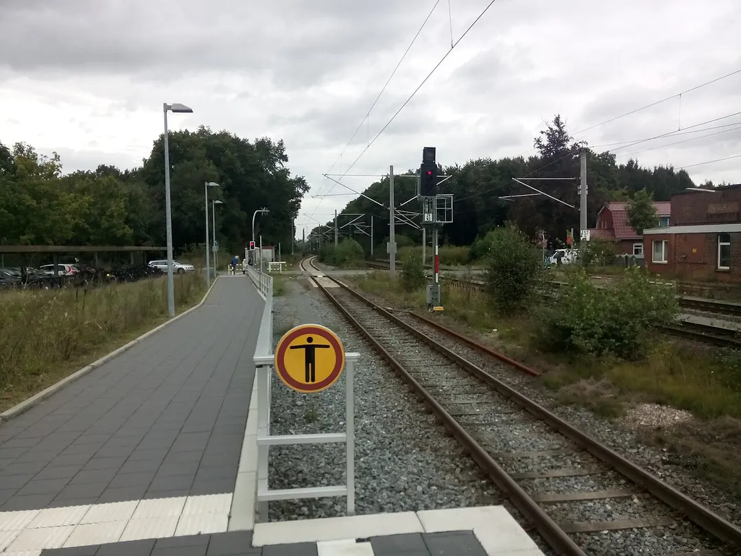 Lübberstedt station