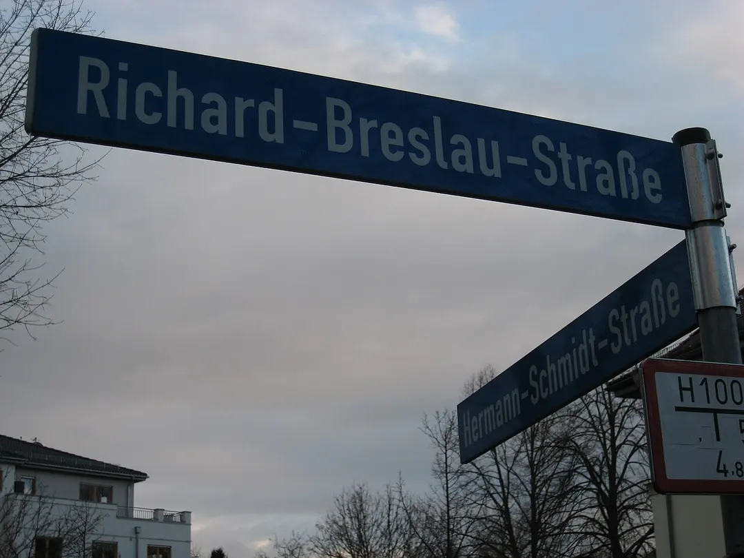 Richard-Breslau-Denkmal