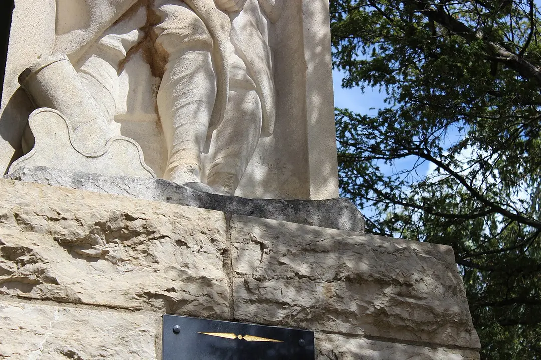 Monuments aux morts
