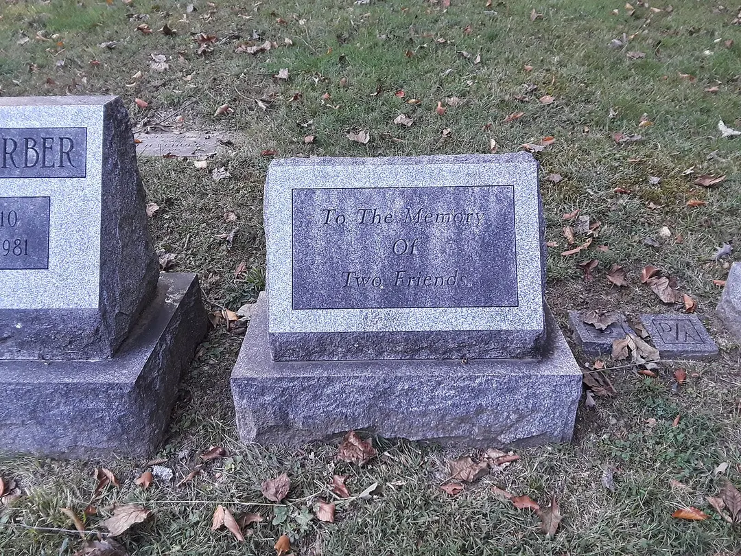 Oaklands Cemetery