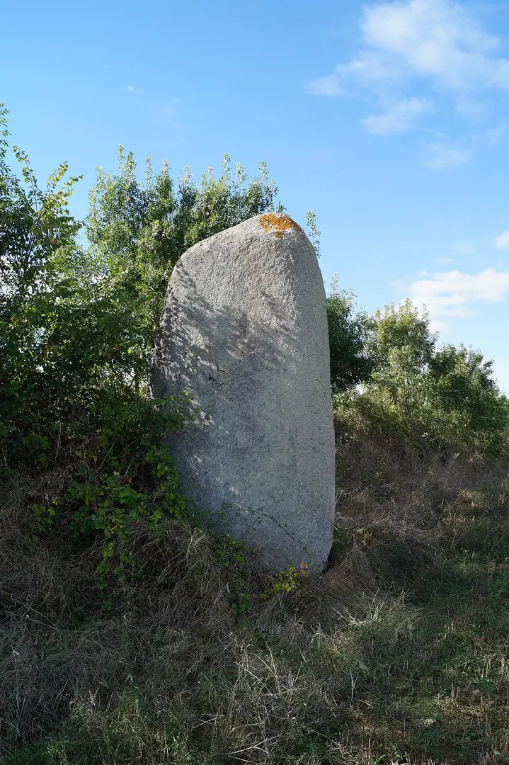 Menhir de la Chenillée