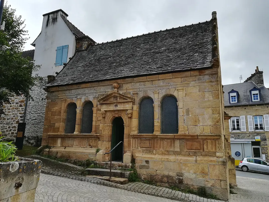 Ossuaire Saint-Cadou