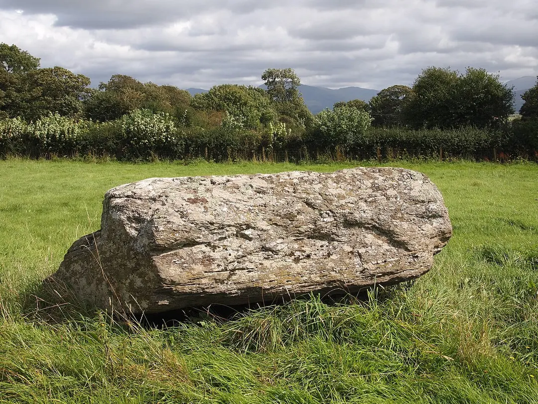 Perthiduon Burial Chamber