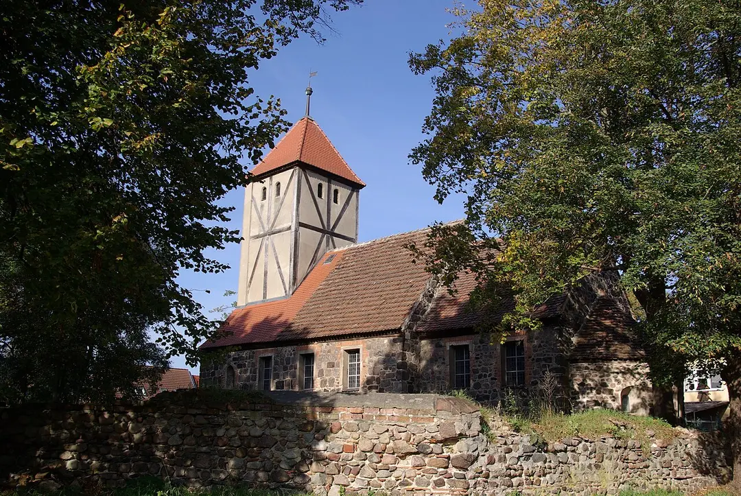 Dorfkirche Warchau