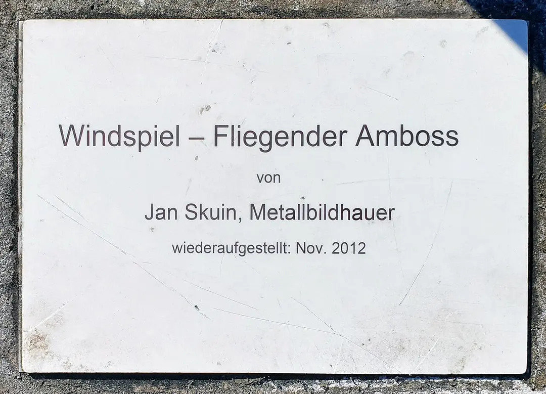Fliegender Amboss