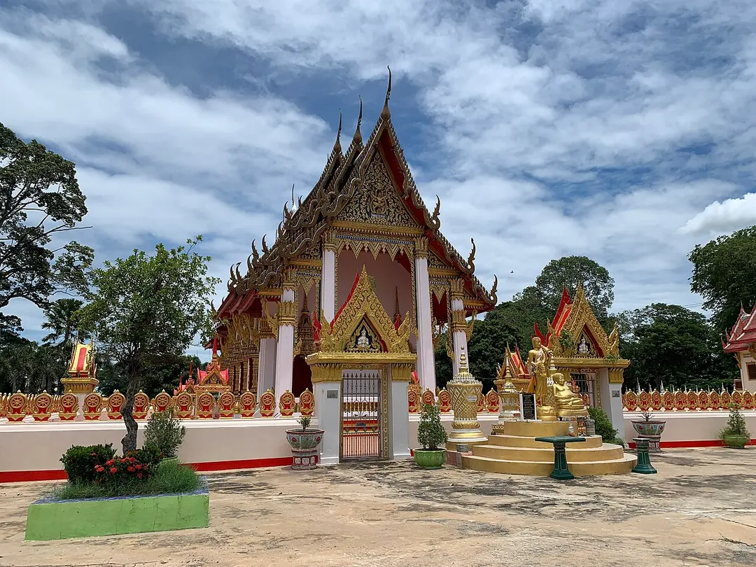 Wat Sai Nikhro Tharam