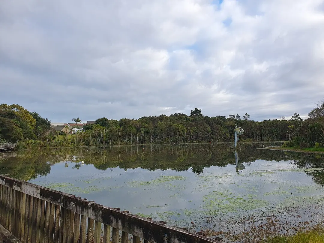 Paremuka Lakeside